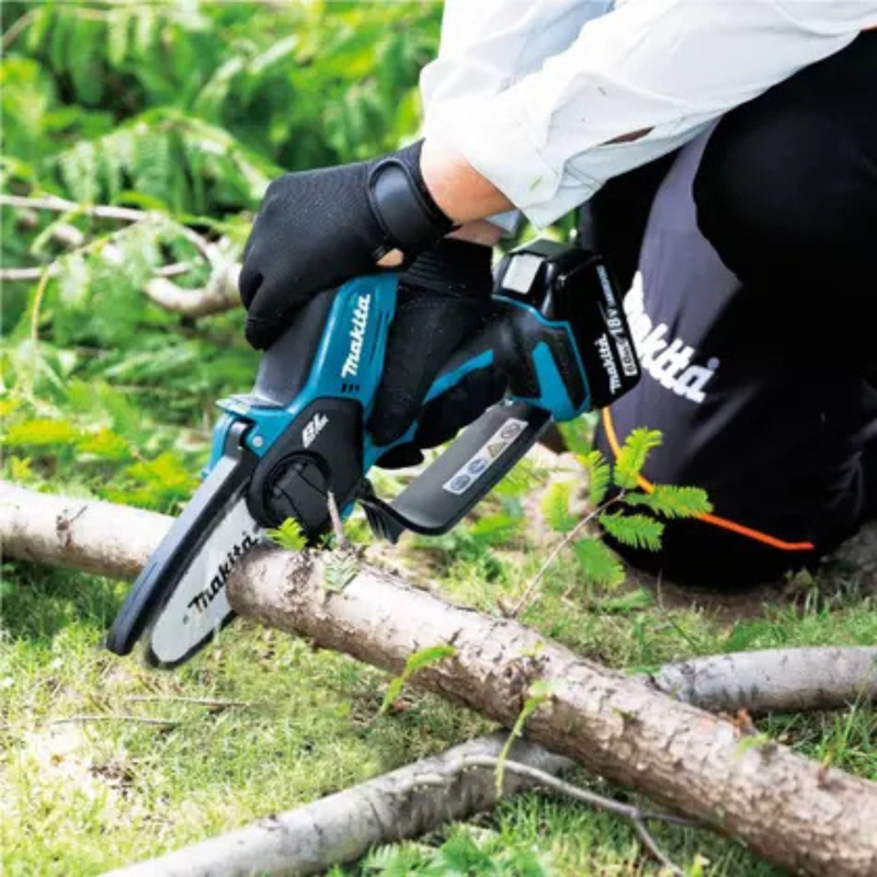 MAKITA VEZETÉK NÉLKÜLI LÁNCFŰRÉSZ – KÉSZLETKISÖPRÉS AKCIÓ – INGYENES SZÁLLÍTÁS 24 ÓRÁN BELÜL