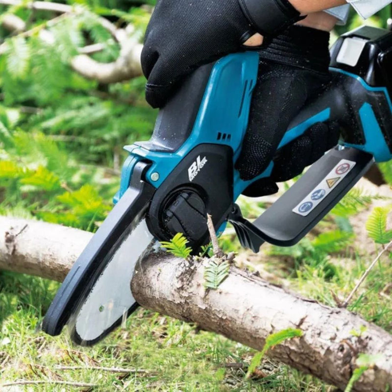 VEZETÉK NÉLKÜLI LÁNCFŰRÉSZ – KÉSZLETKISÖPRÉS AKCIÓ – INGYENES SZÁLLÍTÁS 24 ÓRÁN BELÜL